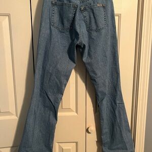 Women’s Size 8 M Levi’s Low Rise Bootcut